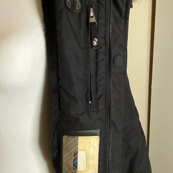 Aritzia TNA parka, black, size M - Picture 6 of 8